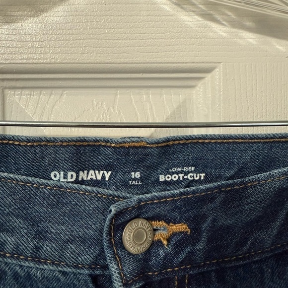 Old Navy Women’s Low Rise Boot Cut Blue Jeans size 16 Tall - Picture 6 of 8